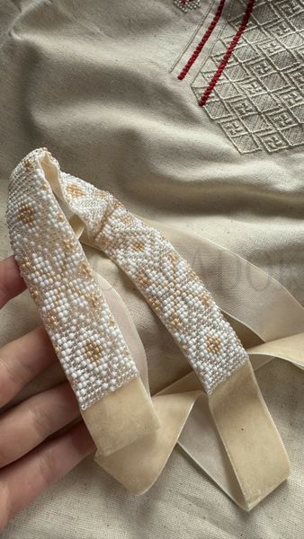 Гердан-чокер з бісеру молочний з золотистим орнаментом на оксамитовій стрічці. 002 фото